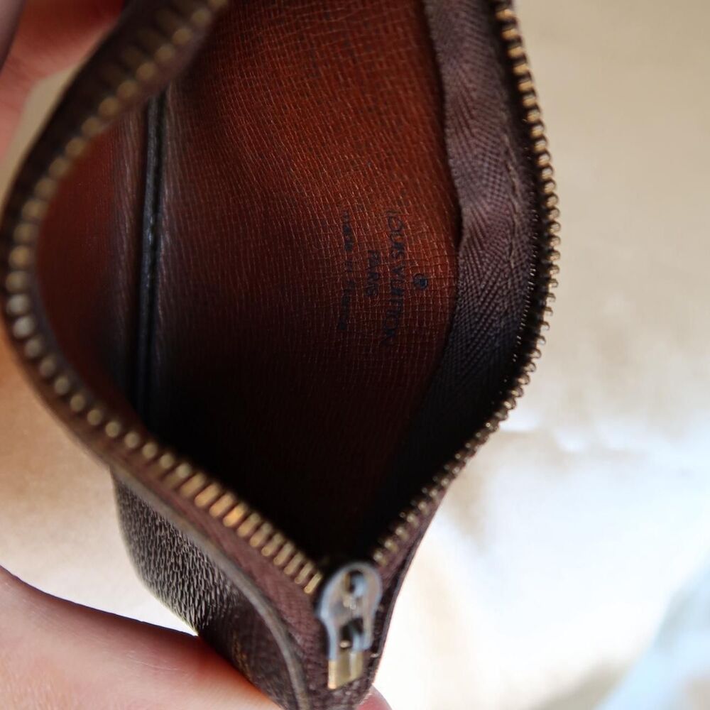 Authentic Louis Vuitton Key Pouch - Picture 7 of 8